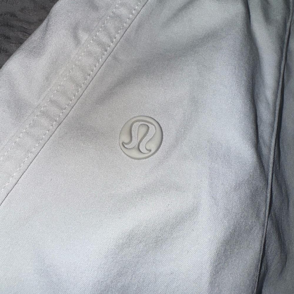 lululemon athletica Off White Shorts - Picture 5 of 5